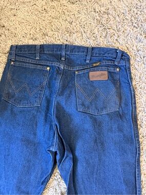Wrangler Men's Dark Blue Relaxed Denim Jeans